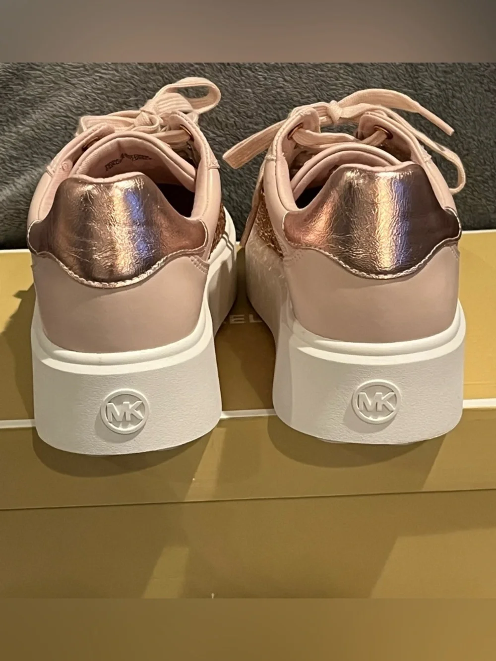 Michael Kors Romey Pink Lace Up Crystal Embellished Platform Shoes size 8 New - Picture 6 of 11